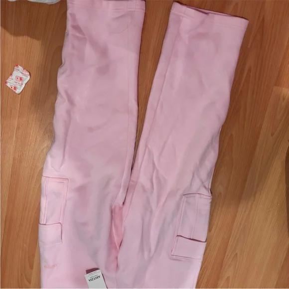 aritzia pink cargo sweatpants - Picture 7 of 9